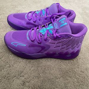 1 pair of Lamello Ball basketball shoes size 11 mens